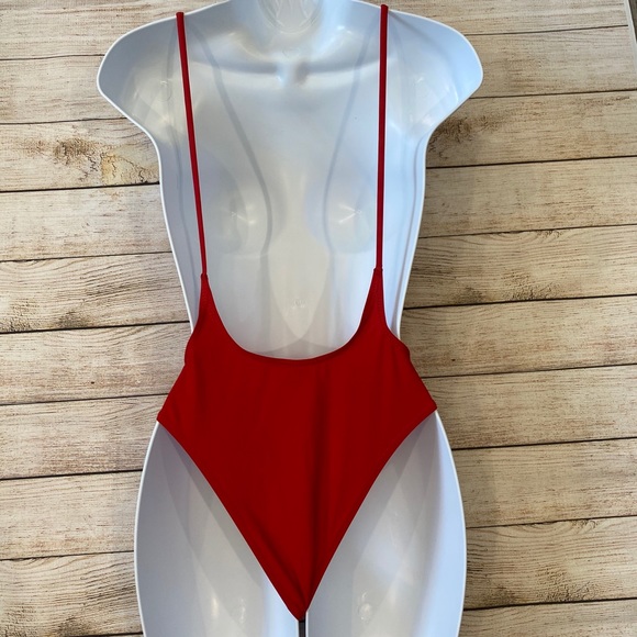 One Piece Bikini - Picture 2 of 6